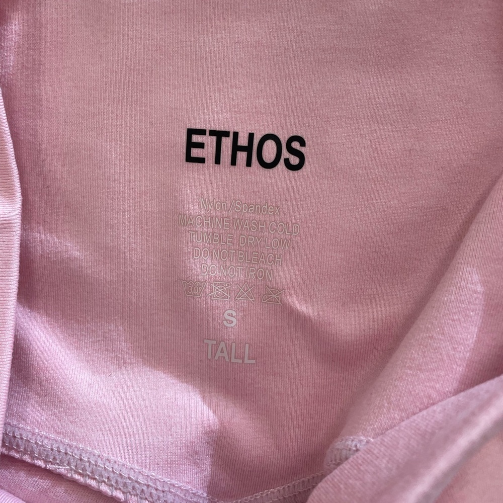 Women's Pink Leggings - Picture 2 of 4